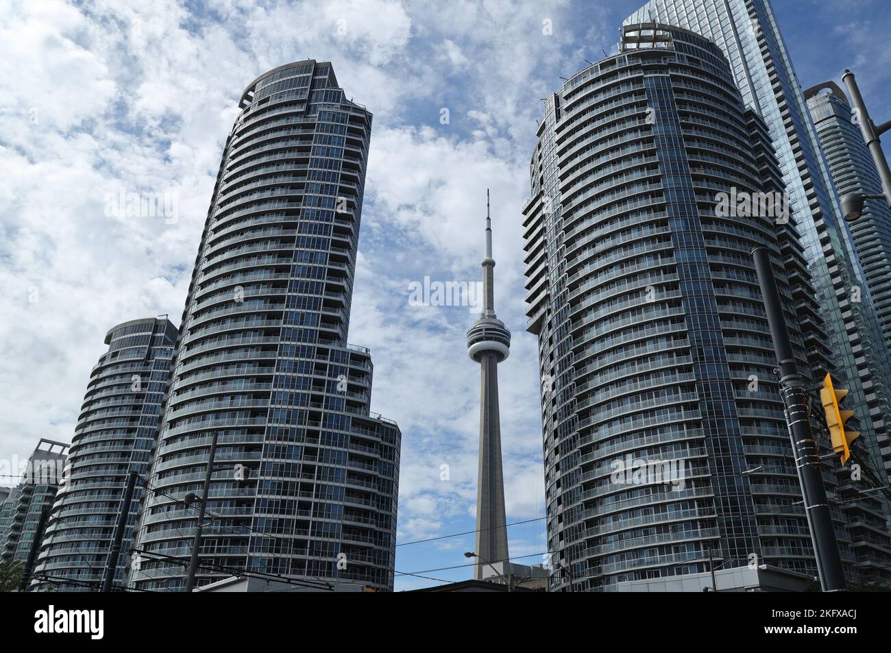 The CN Tower among the skyscrapers of Toronto, Canada Stock Photo - Alamy
