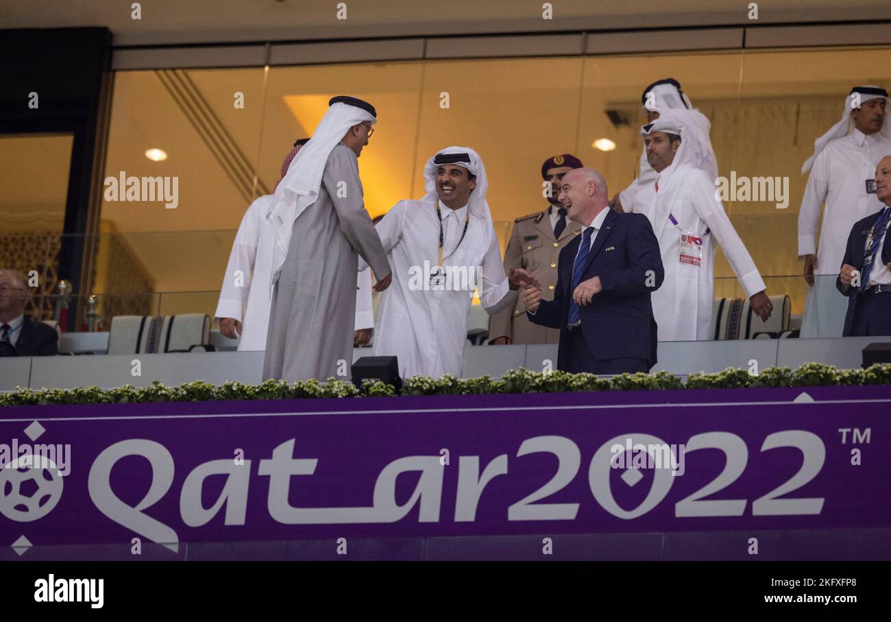 Doha, Qatar. 20th Nov, 2022.  Emir Sheikh Tamim bin Hamad Al Thani und Fifa  President Gianni Infantino  Qatar - Ecuador World Cup 2022 in Qatar Credit: Moritz Muller/Alamy Live News Stock Photo