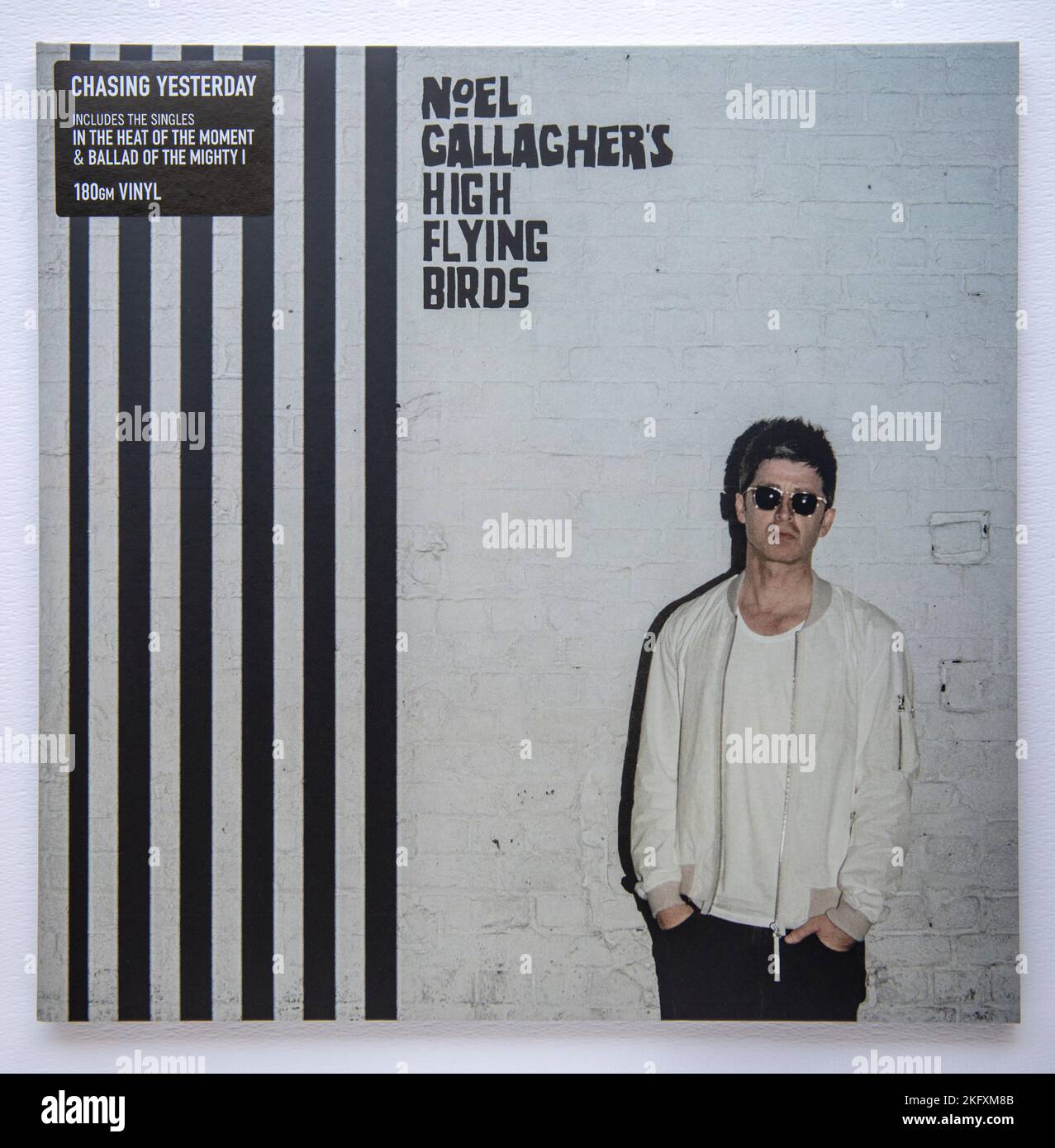 LP cover of Chasing Yesterday, the second studio album by Noel Gallagher