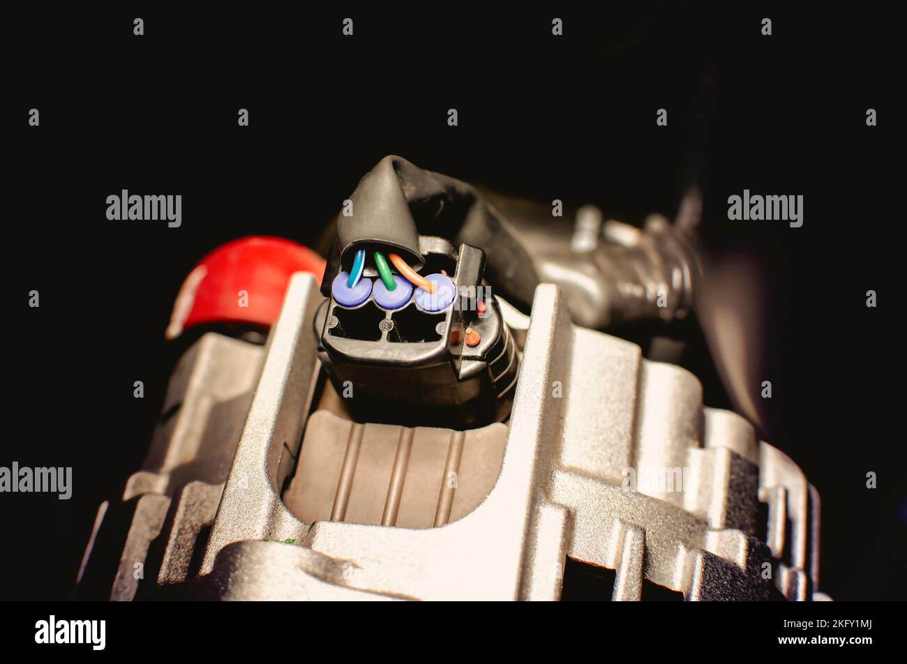 Electric plug wire connected to alternator with three wires type of the