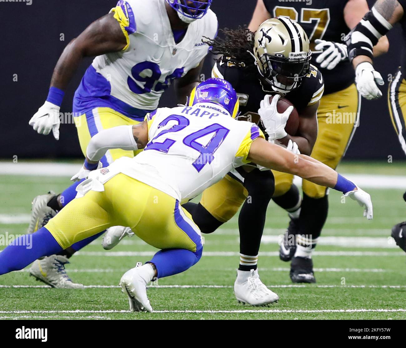 New Orleans Saints running back Alvin Kamara (41) tries to get past Los ...