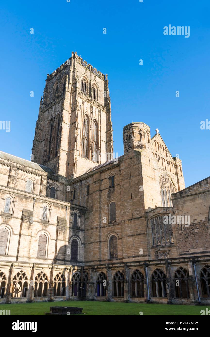 The cloisters and 15th century central tower of Durham Cathedral, Co. Durham, England, UK Stock Photo