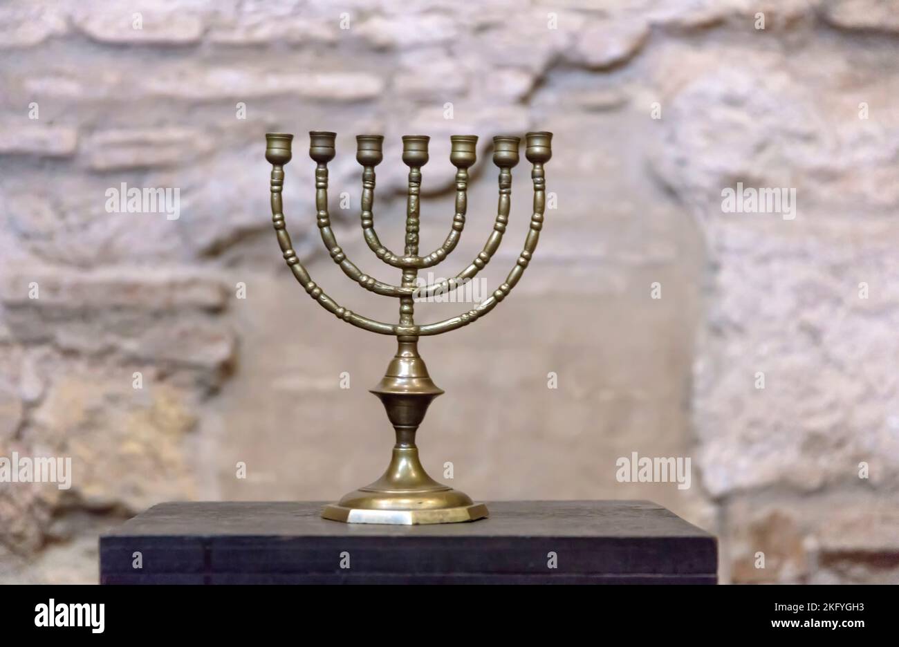 Old menorah Jewish synagogue, Jewish Quarter, Cordoba, Andalusia, Spain Stock Photo