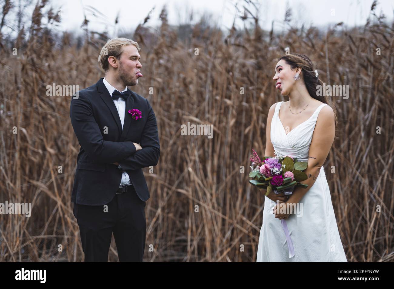 Wedding gown funny hi res stock photography and images Page 2 Alamy
