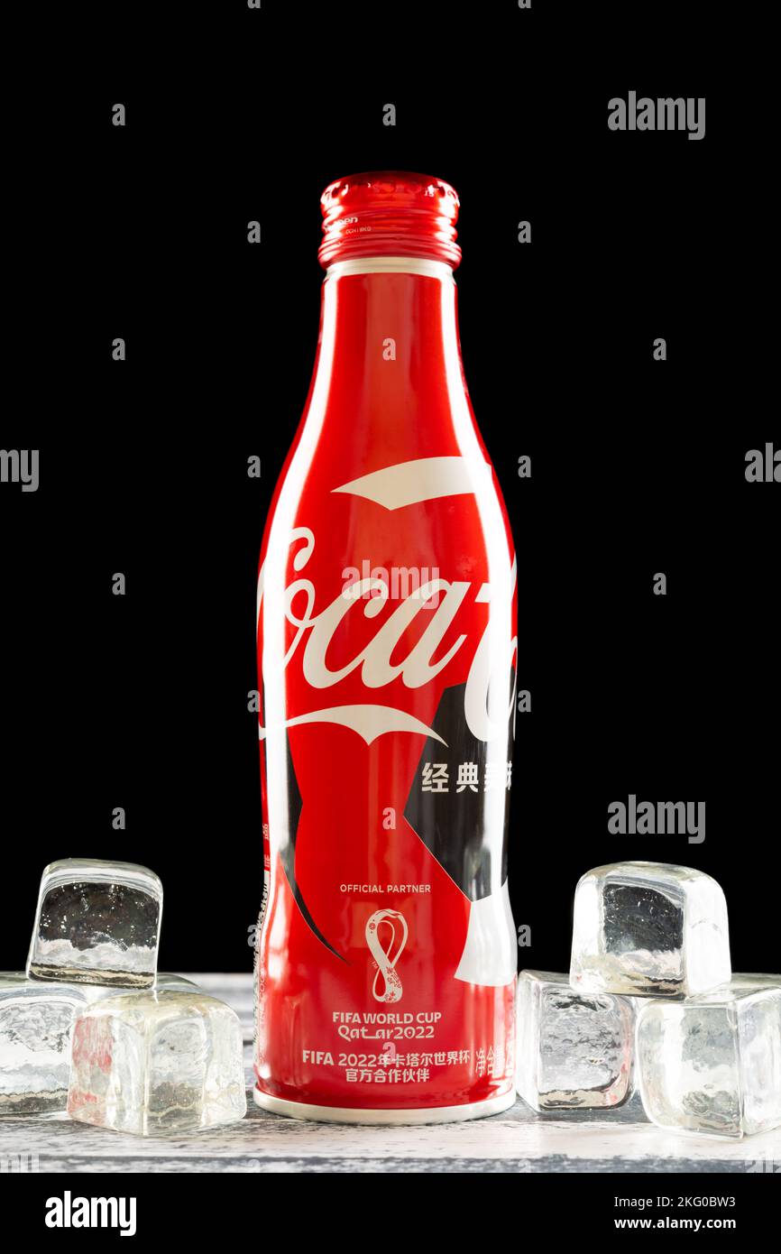 https://c8.alamy.com/comp/2KG0BW3/zhongshan-china-november-172022bottle-of-coca-cola-for-the-fifa-world-cup-qatar-2022-at-vertical-composition-2KG0BW3.jpg