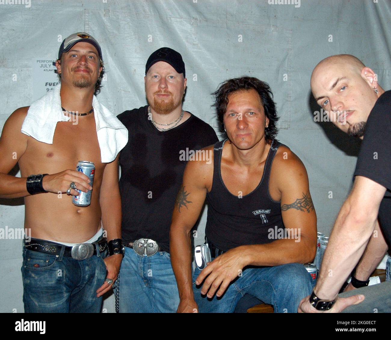 Brett Scallions, Jeff Abercrombie, Kevin Miller, and Carl Bell of Fuel