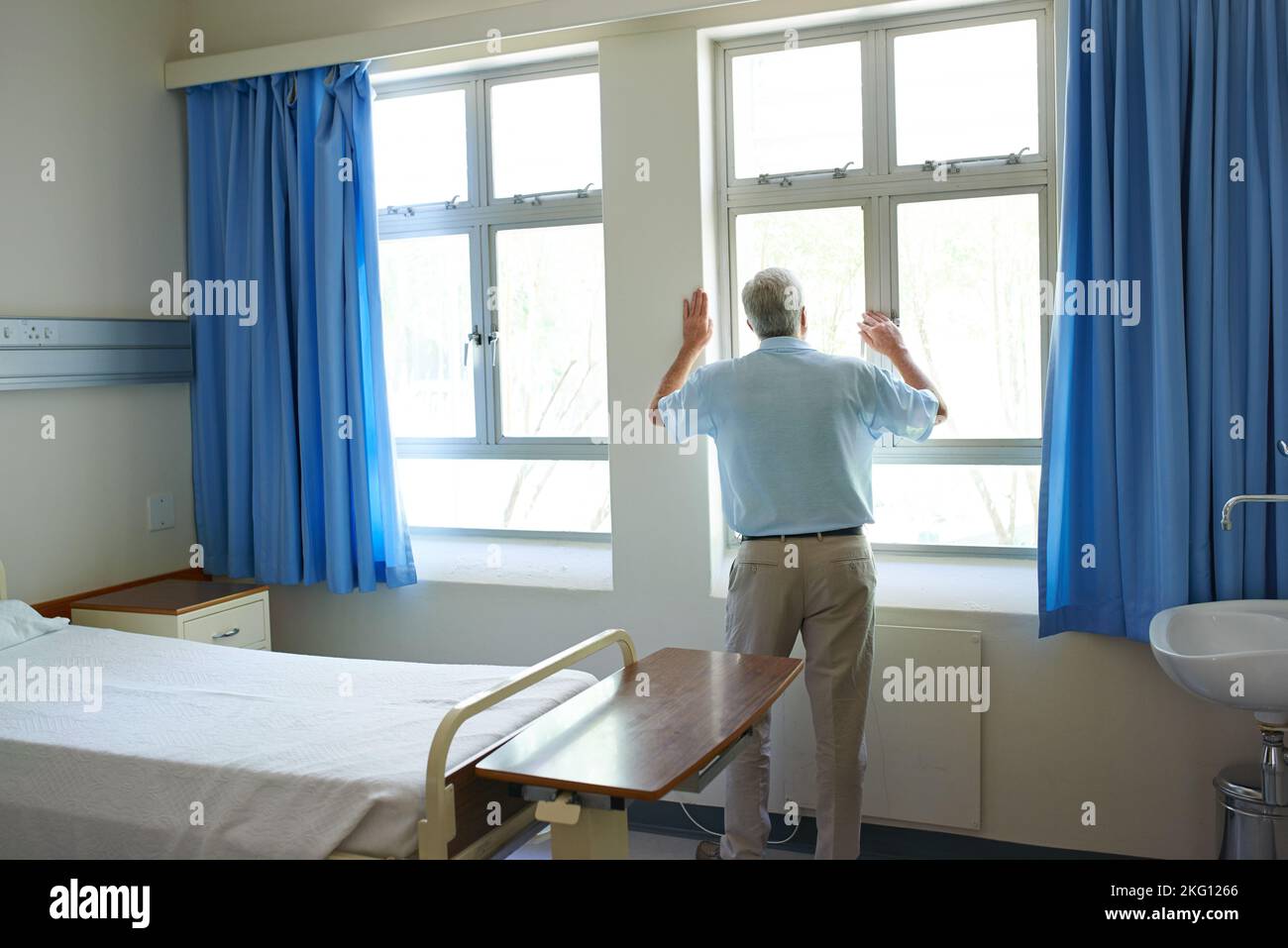 Old man hospital bed hi-res stock photography and images - Alamy