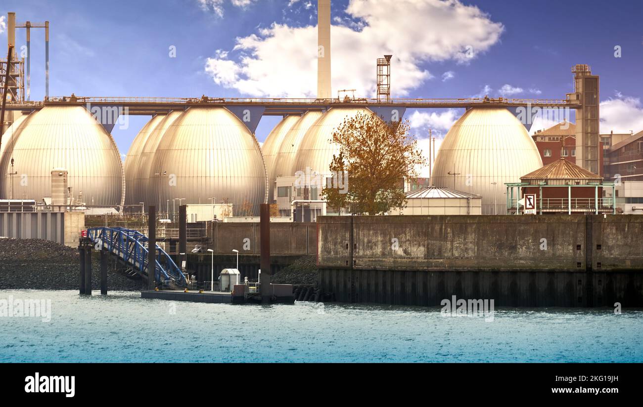 Large digestion towers for the treatment of wastewater at the edge of ...