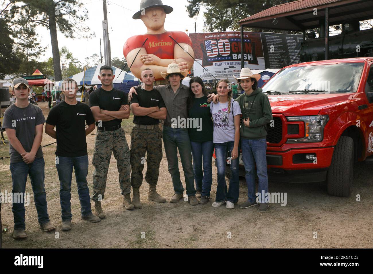 U.S. Marines, from Recruiting Station Baton Rouge, take a photo with