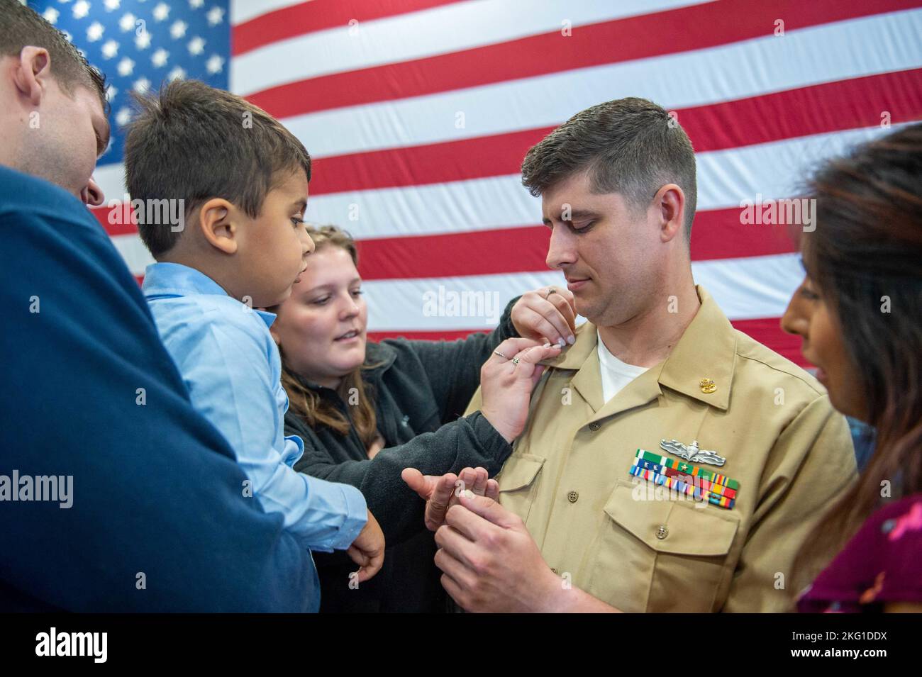 221021-N-CY569-1518 NORFOLK, Va. (Oct. 21, 2022) Chief Machinist’s Mate ...