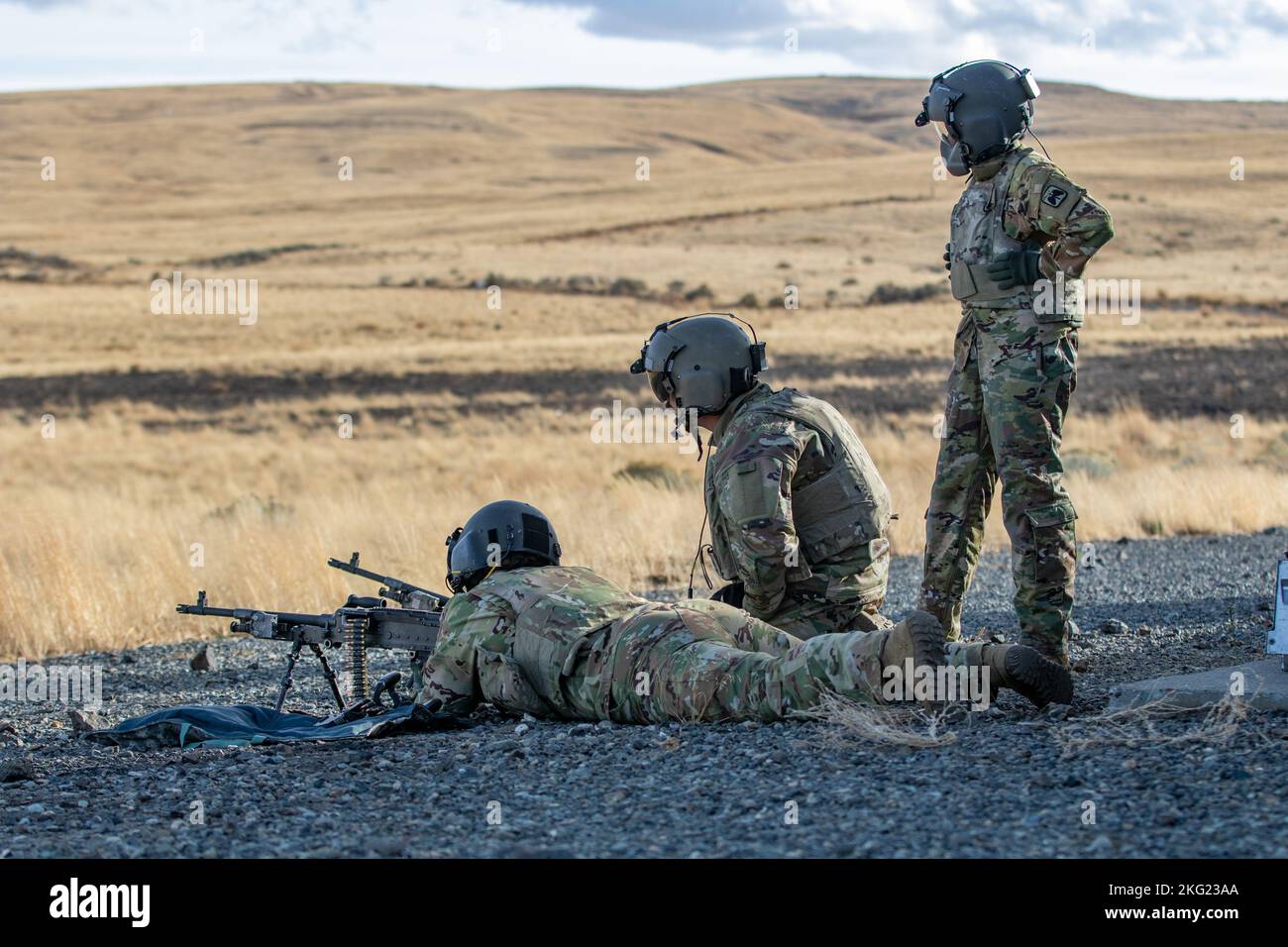 A UH60M Black Hawk helicopter crew assigned to Bravo Company, 2158