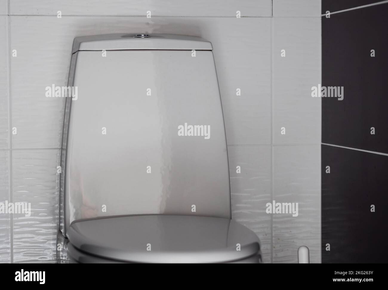 flush toilet button on bathroom Stock Photo - Alamy