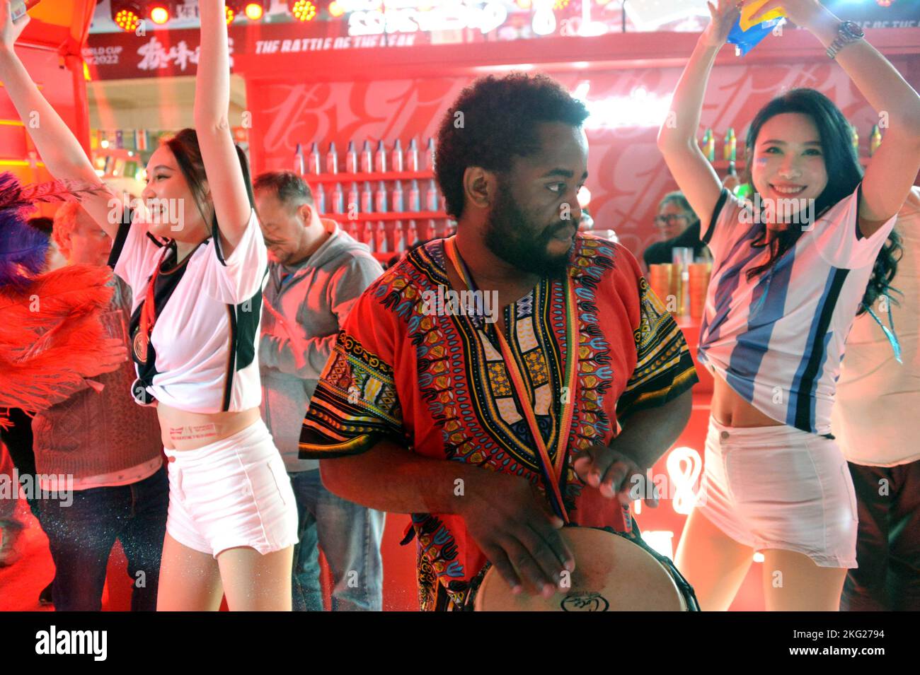 The photos show foreign football fans are celebrating before the 2022 ...