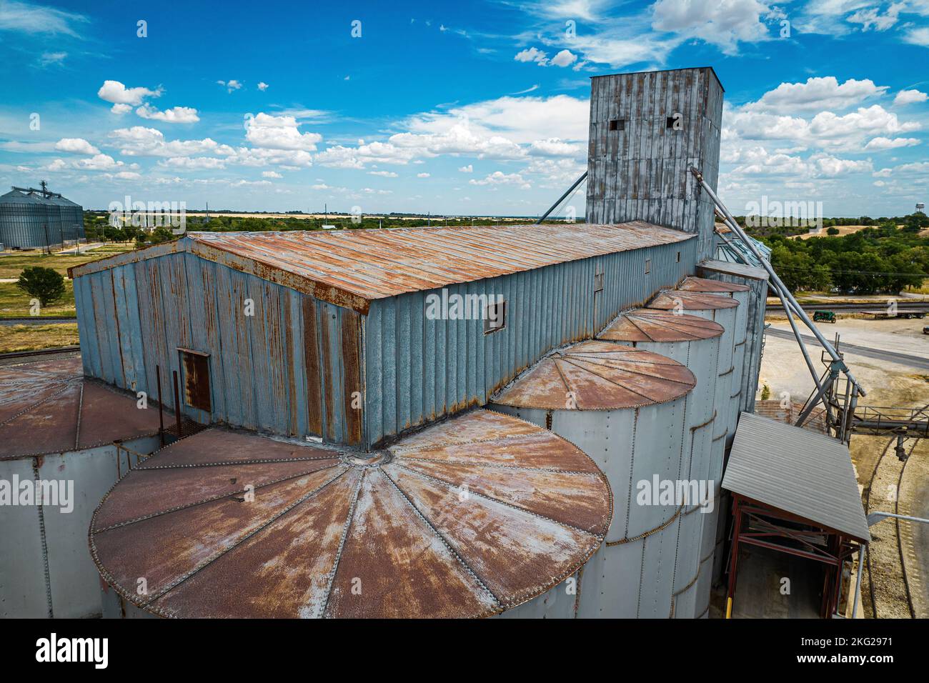 Old grain storage structure hi-res stock photography and images - Alamy