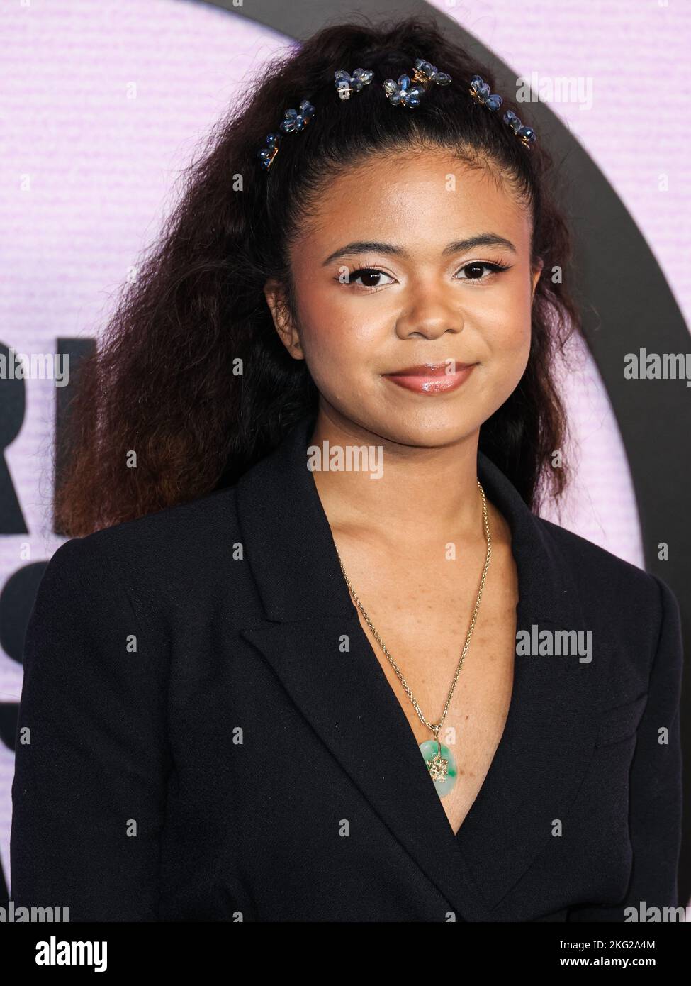 Los Angeles, United States. 20th Nov, 2022. LOS ANGELES, CALIFORNIA, USA - NOVEMBER 20: Maile Masako Brady arrives at the 2022 American Music Awards (50th Annual American Music Awards) held at Microsoft Theater at L.A. Live on November 20, 2022 in Los Angeles, California, United States. (Photo by Xavier Collin/Image Press Agency) Credit: Image Press Agency/Alamy Live News Stock Photo