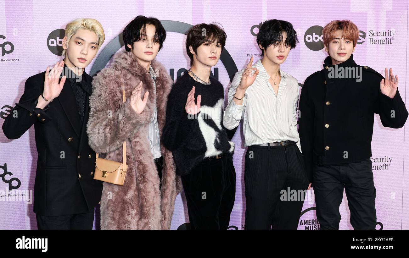 Los Angeles, United States. 20th Nov, 2022. LOS ANGELES, CALIFORNIA, USA - NOVEMBER 20: Soobin, HueningKai, Beomgyu, Yeonjun and Taehyun of TOMORROW X TOGETHER (TXT) arrive at the 2022 American Music Awards (50th Annual American Music Awards) held at Microsoft Theater at L.A. Live on November 20, 2022 in Los Angeles, California, United States. (Photo by Xavier Collin/Image Press Agency) Credit: Image Press Agency/Alamy Live News Stock Photo