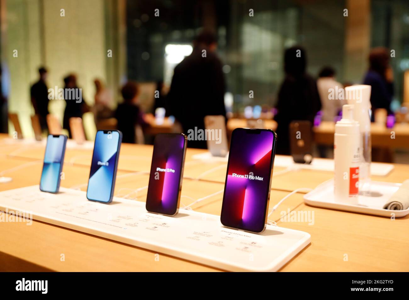 Apple store in Yas Mall in Abu Dhabi, Abu Dhabi. United Arab Emirates