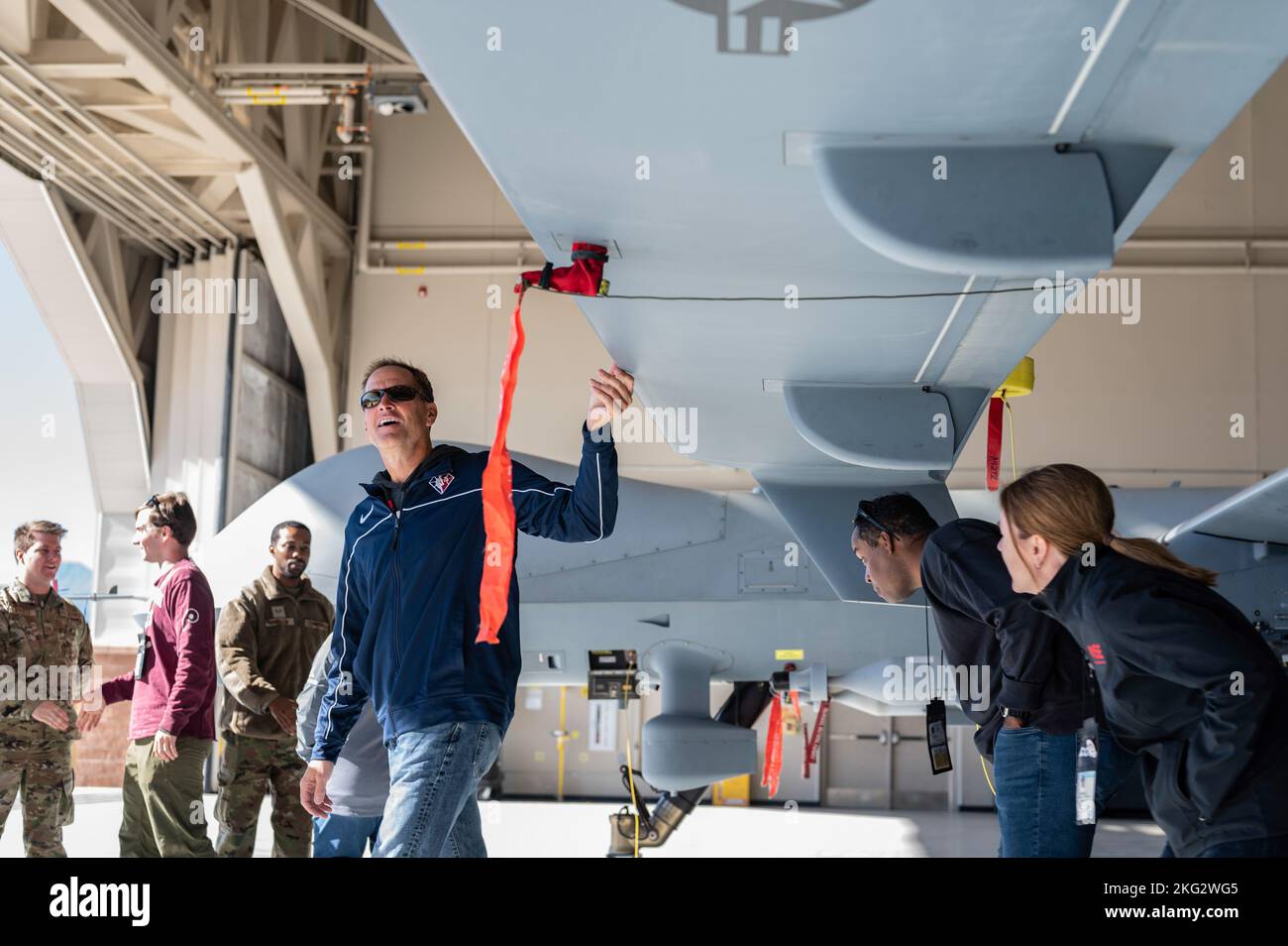 Members of the Joint Civilian Orientation Conference get an up-close ...