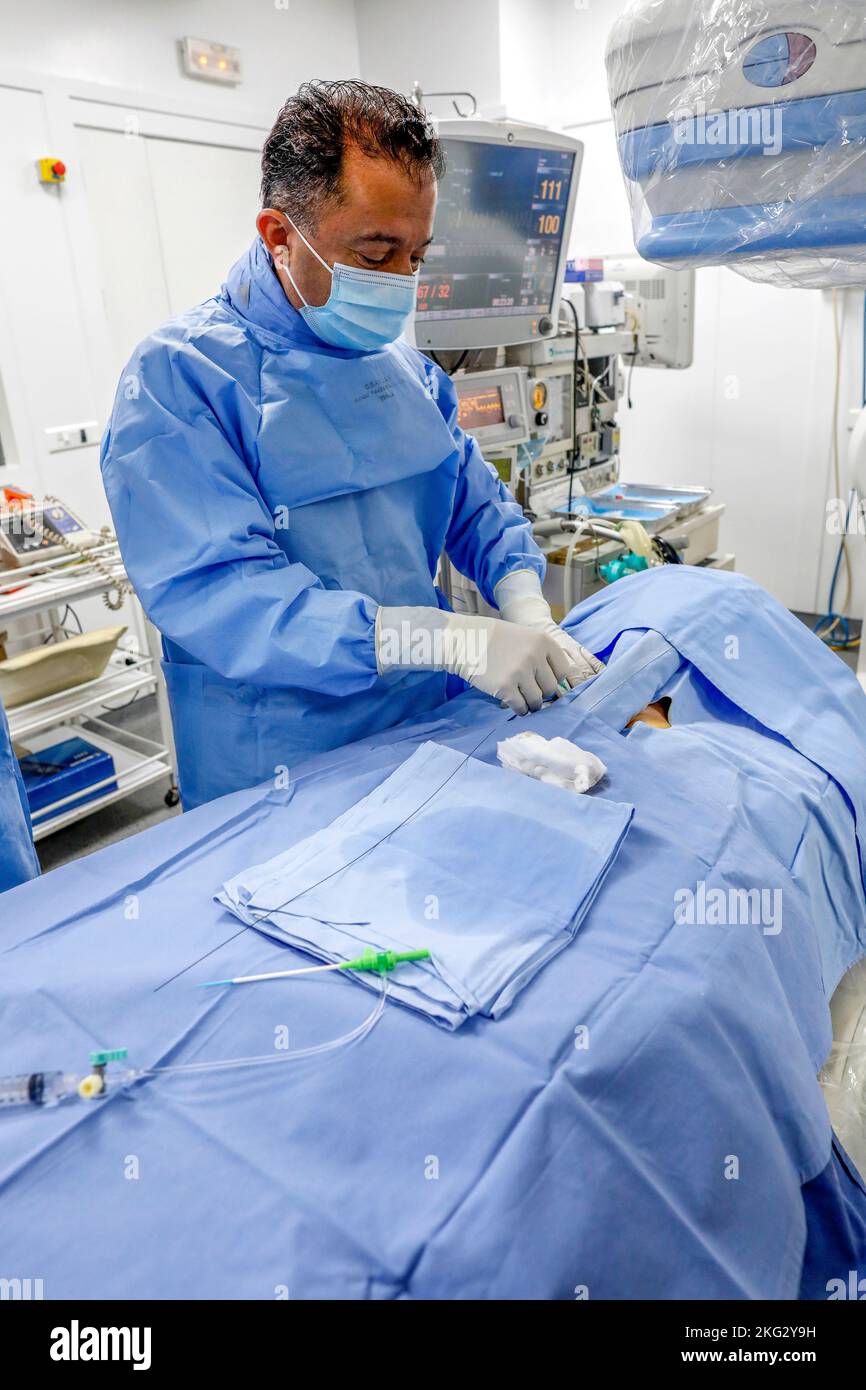 Child in hospital in lebanon hires stock photography and images Alamy