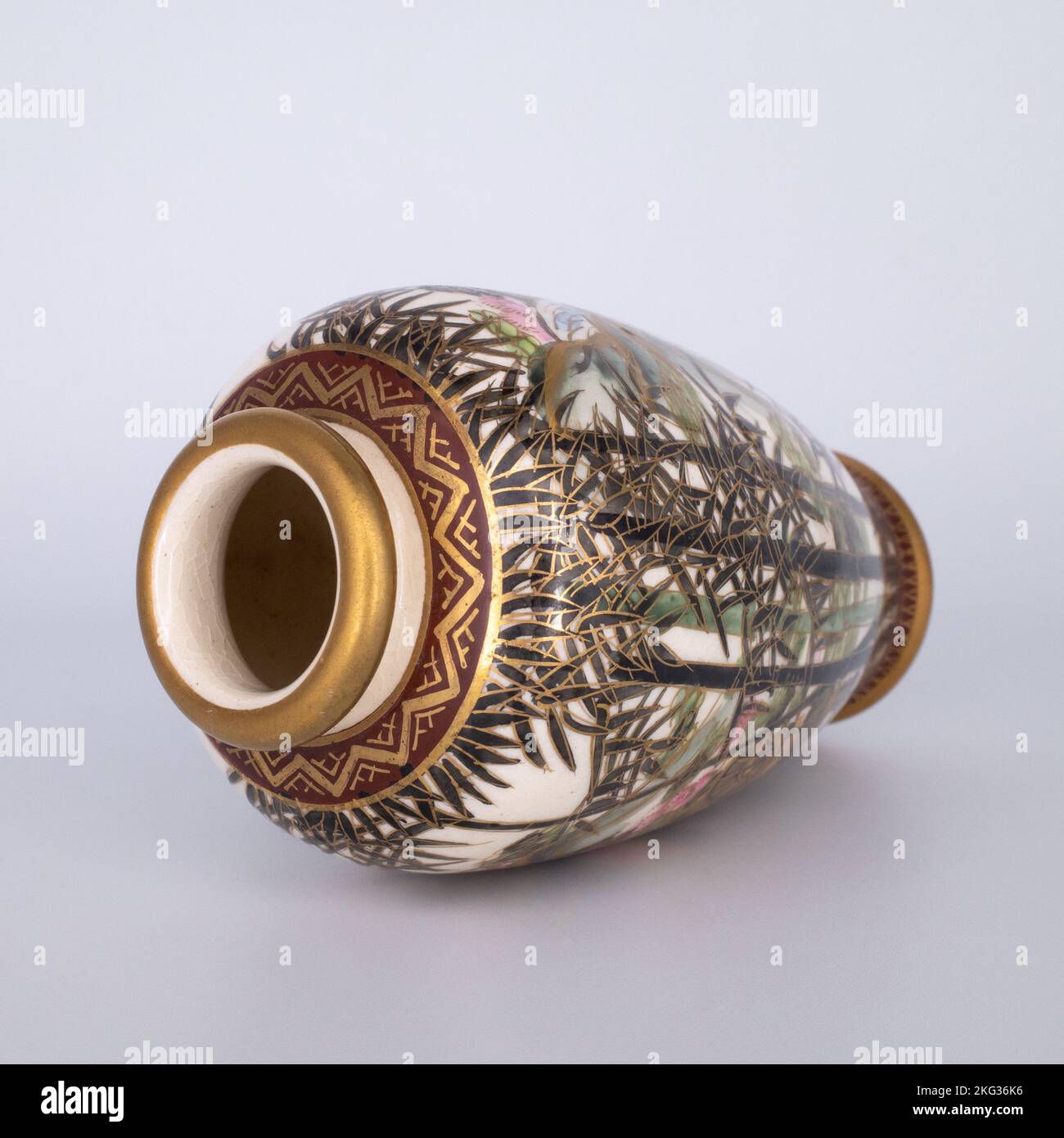 Antique Japanese Miniature Satsuma Pottery Vase by Kazan 加山 Stock Photo
