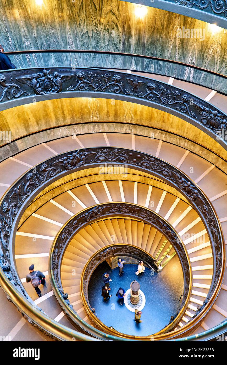 Spiral staircase vatican rome hires stock photography and images Alamy
