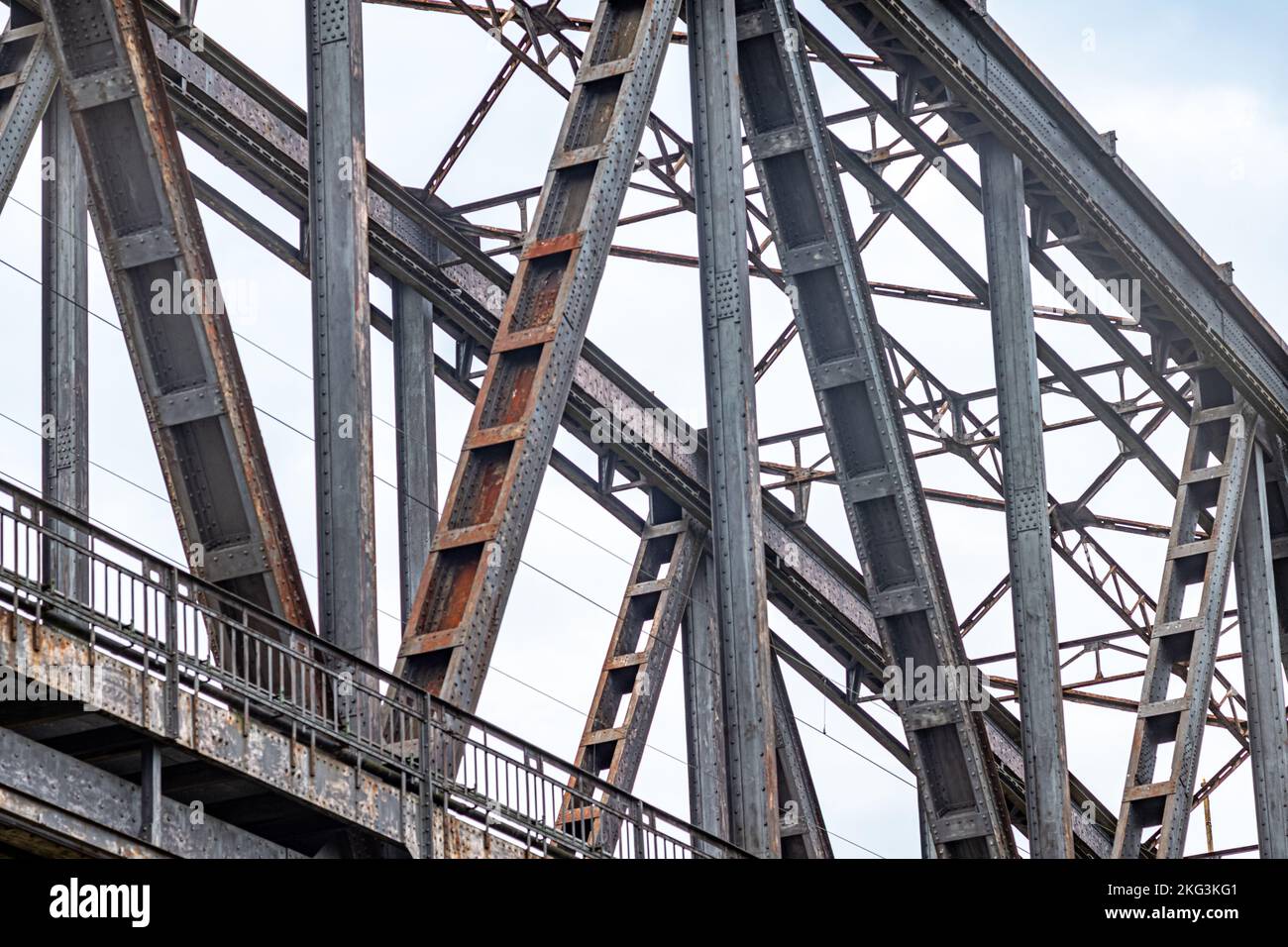 Rusty steel bridge hi-res stock photography and images - Alamy