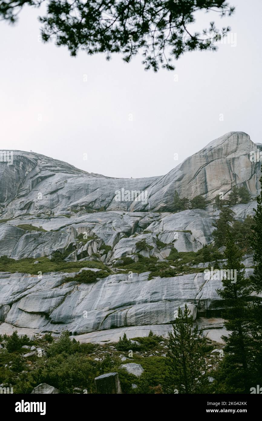 STANDARD CALIFORNIA × Rocky Mountain Rocky mountains california hi-res stock photography and images - Alamy