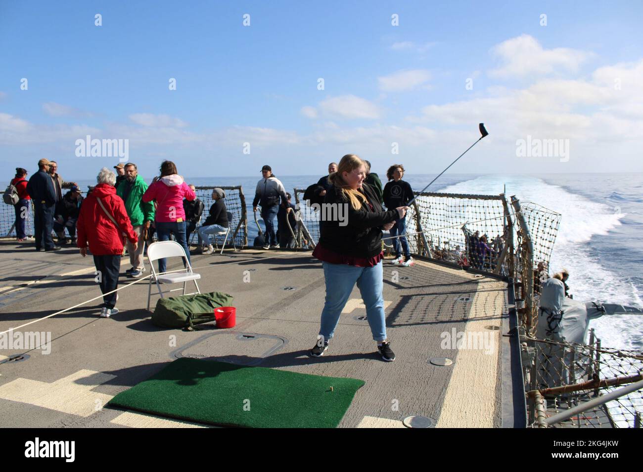 221028-N-GO175-3002 SAN DIEGO OPAREA (Oct. 28, 2022) Ticonderoga-class ...