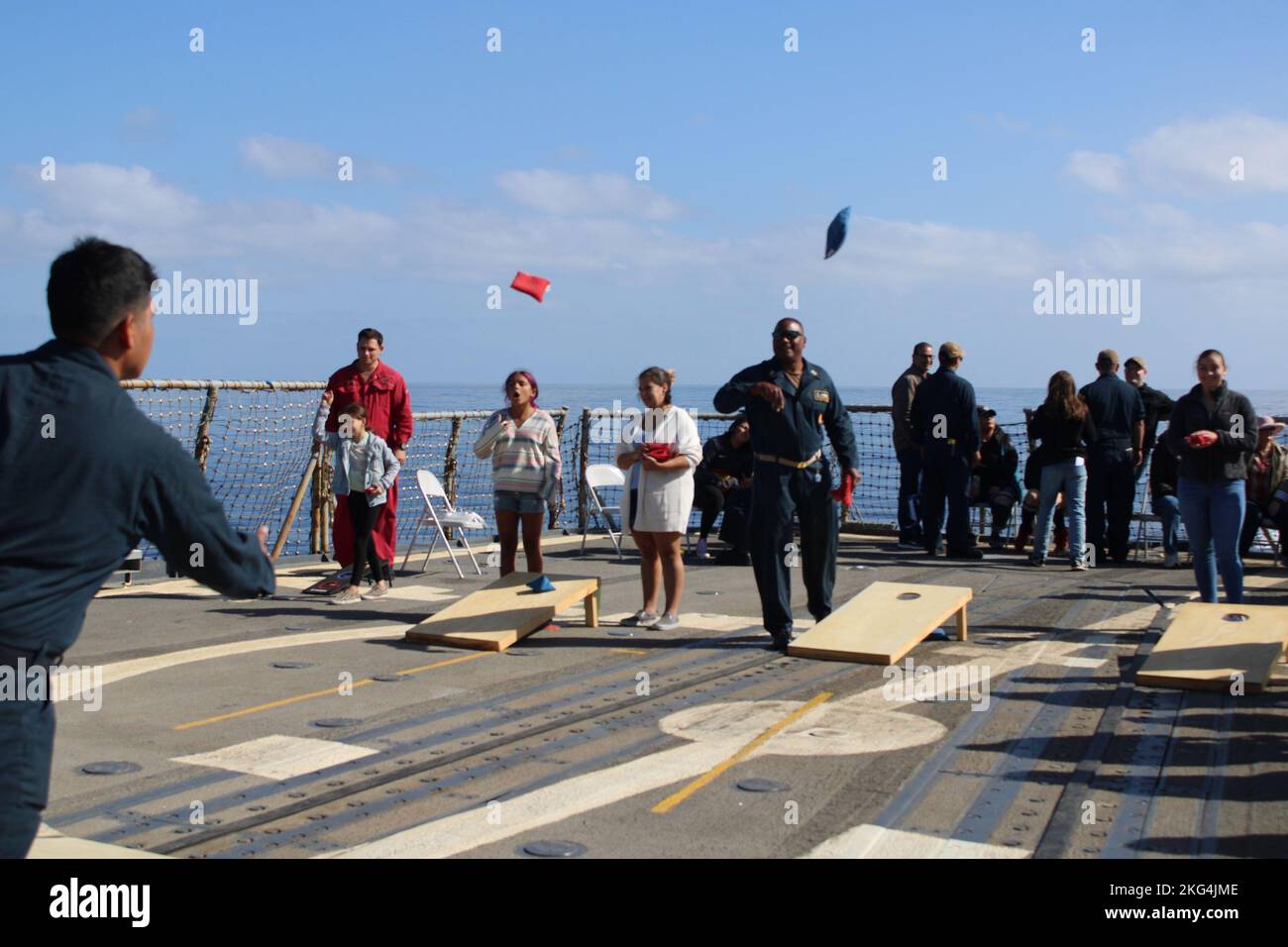 221028-N-GO175-3007 SAN DIEGO OPAREA (Oct. 28, 2022) Ticonderoga-class ...