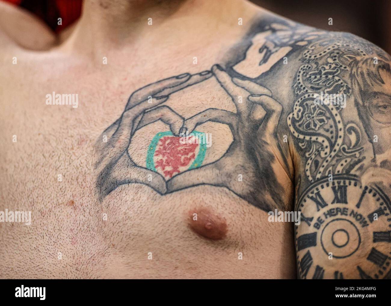 Qatar celebration soccer hi-res stock photography and images - Alamy, image size:1300x1018