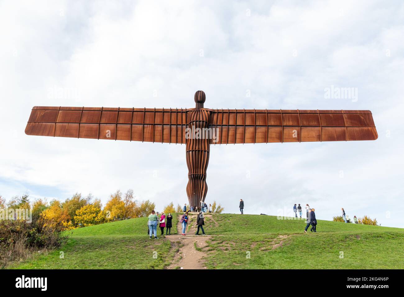 Angel Of The North sculpture by Anthony Gormley, Gateshead, Newcastle ...