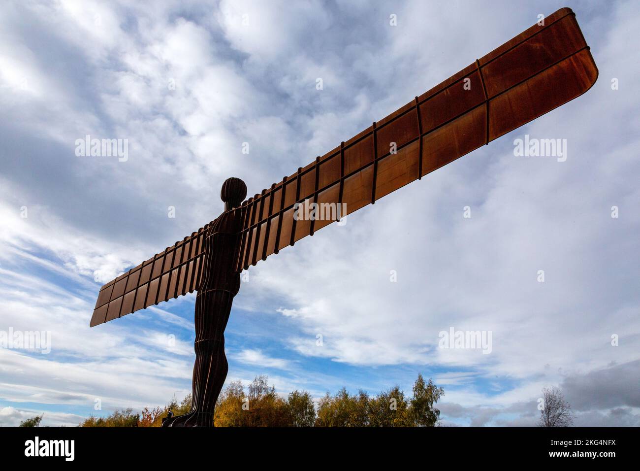 Angel Of The North sculpture by Anthony Gormley, Gateshead, Newcastle ...