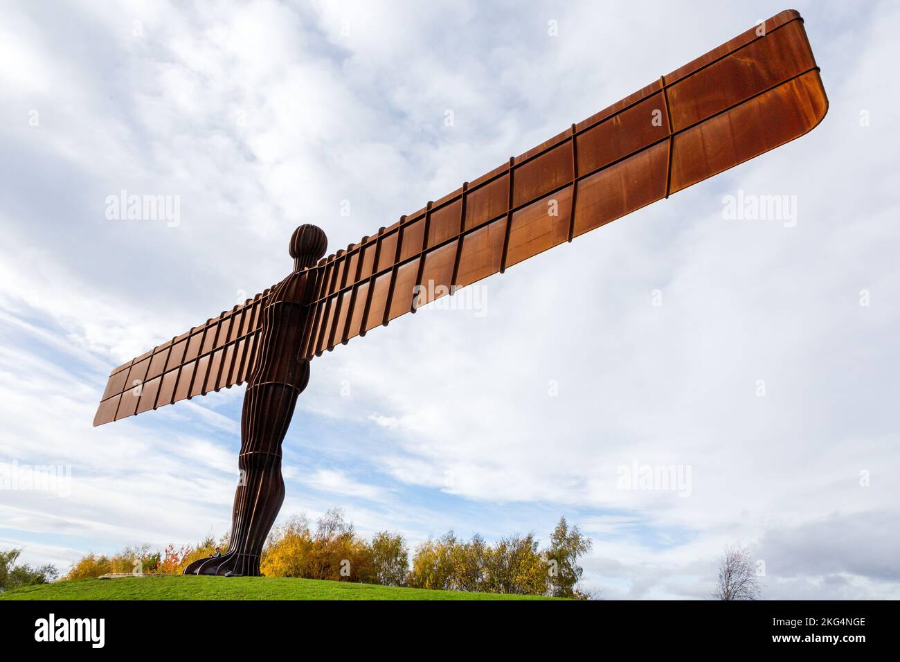 angel-of-the-north-sculpture-by-anthony-gormley-gateshead-newcastle