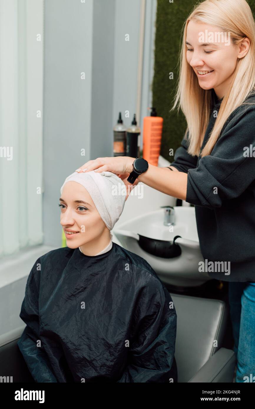 Hair washing hires stock photography and images Alamy