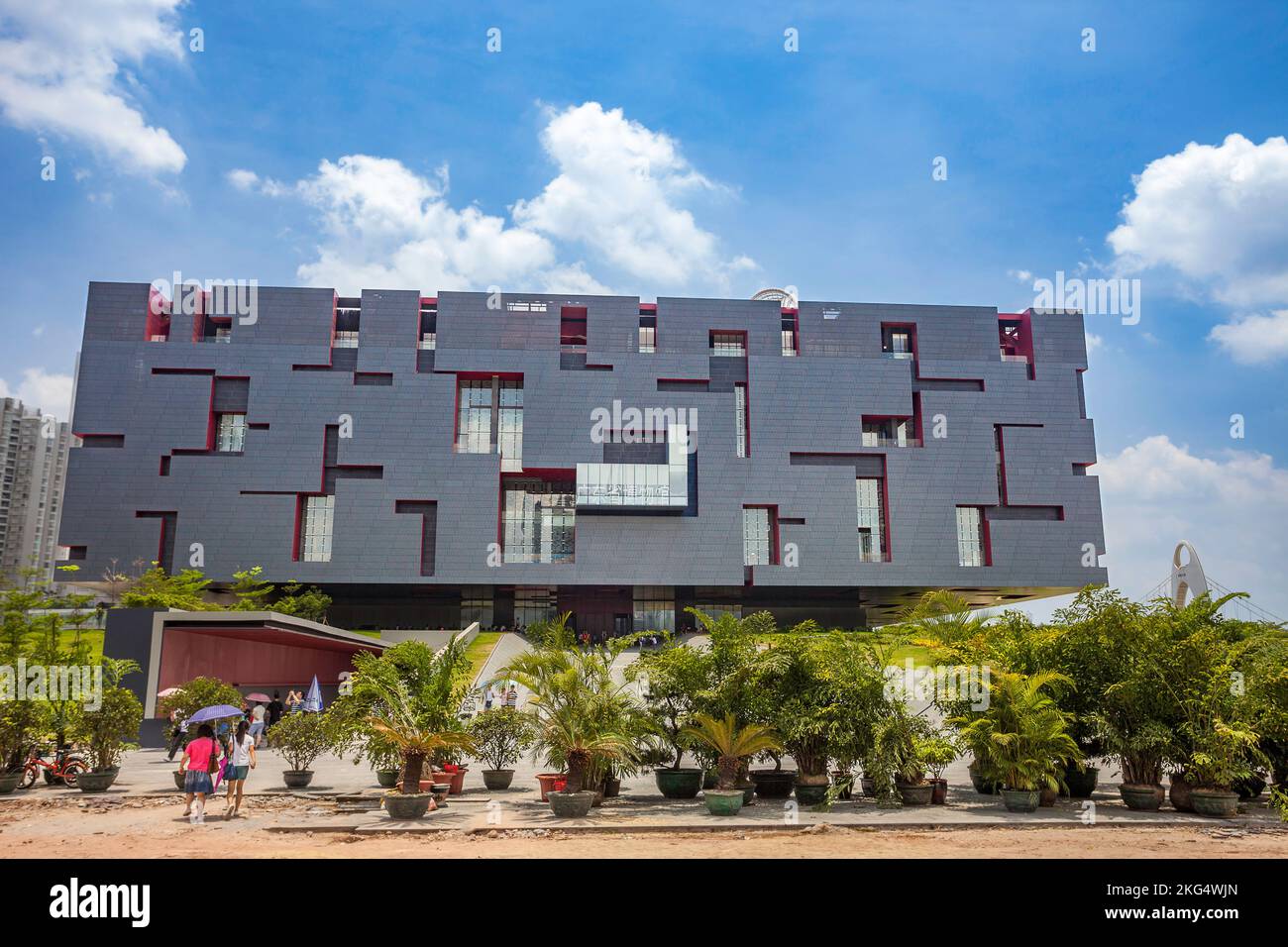 Looking like a massive cube puzzel, the Guangdong Museum sits next to