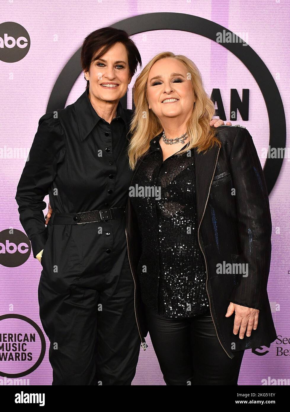 Linda Wallem, Melissa Etheridge Attend The 2022 American Music Awards ...