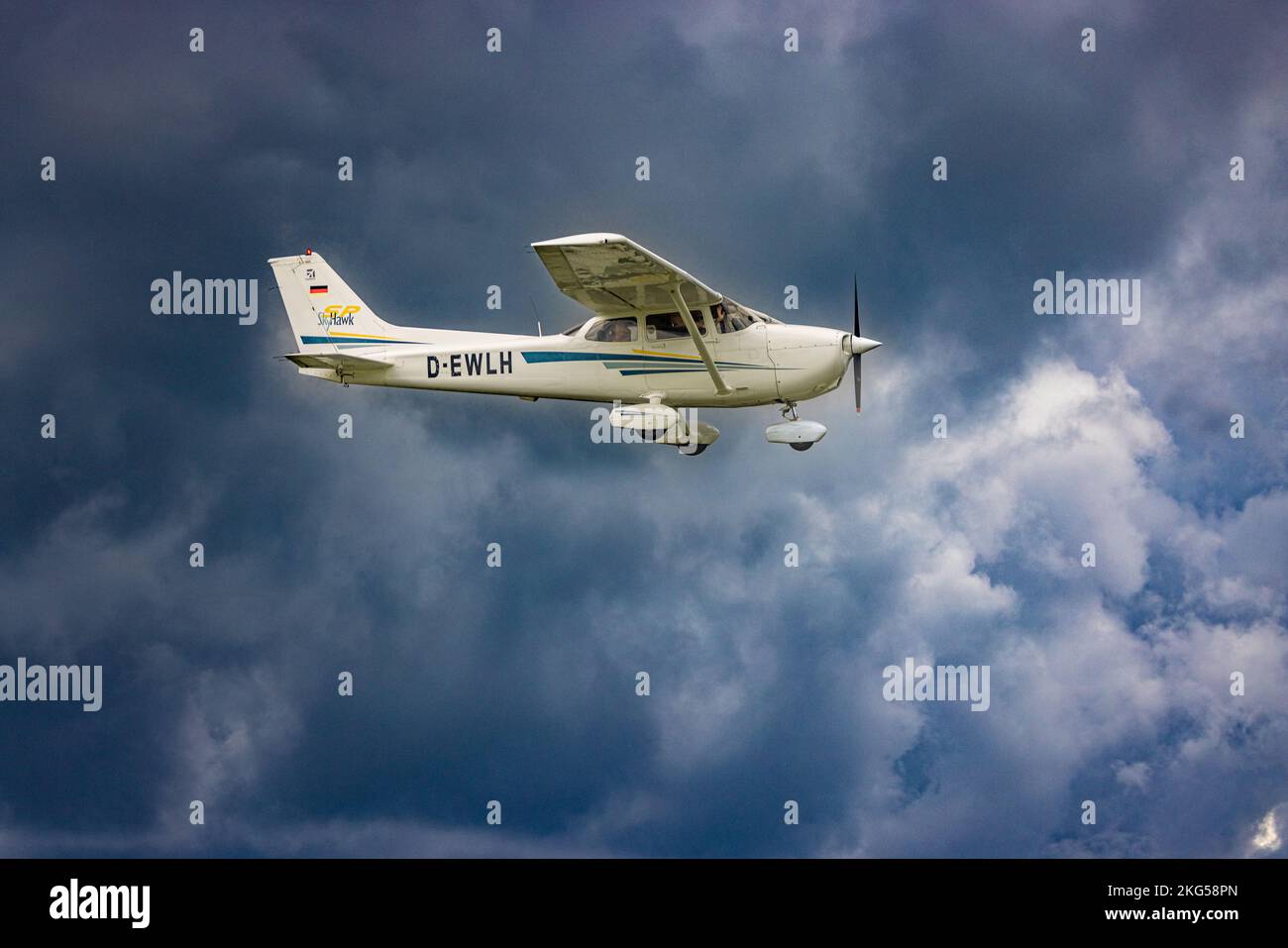 aerial photo air to air, Cessna 172S Skyhawk SP on a sightseeing flight over Hamm, general aviation, private aviation, Heessen, Hamm, Ruhr area, North Stock Photo