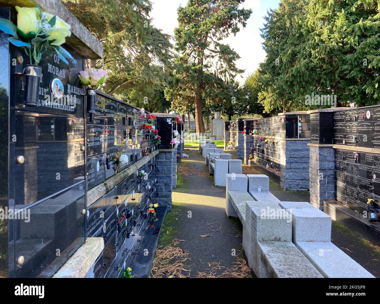 Dublin, Ireland. 5th Oct, 2022. 20221005 - Columbarium walls at Glasnevin Cemetery in Dublin, Ireland, serve as the final resting place for urns containing ashes of the deceased. (Credit Image: © Chuck Myers/ZUMA Press Wire) Stock Photo