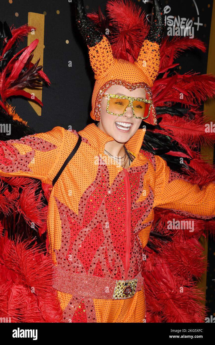 Elton John packs Dodger Stadium - CBS Los Angeles