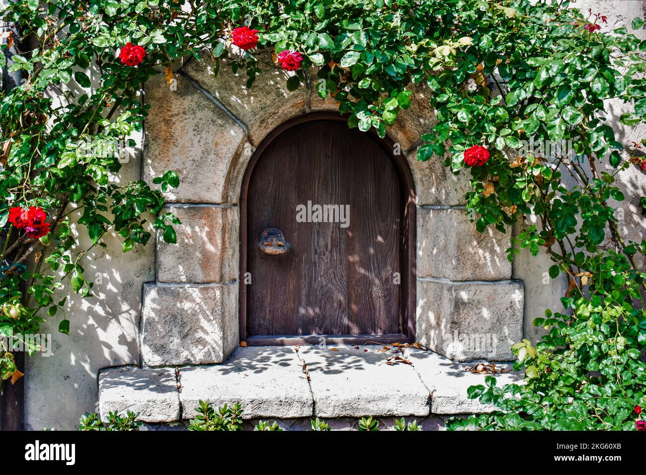 Snow Whites Castle Disneyland Stock Photo Alamy Snow Whites Castle Disneyland Stock Photo Alamy