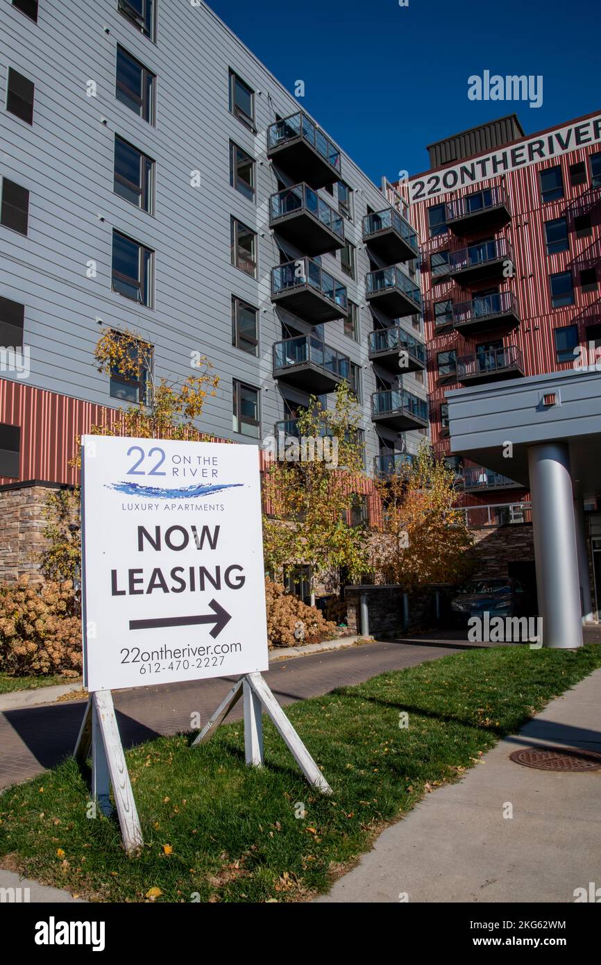 Minneapolis, Minnesota. Luxury apartments for lease on the river Stock