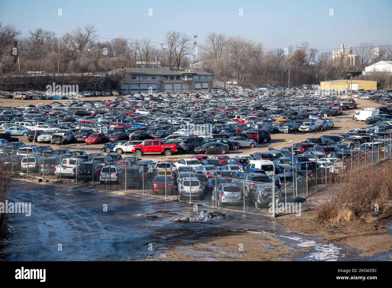 St. Paul, Minnesota. Auto auction lot with cars ready for auction to specified customers Stock Photo