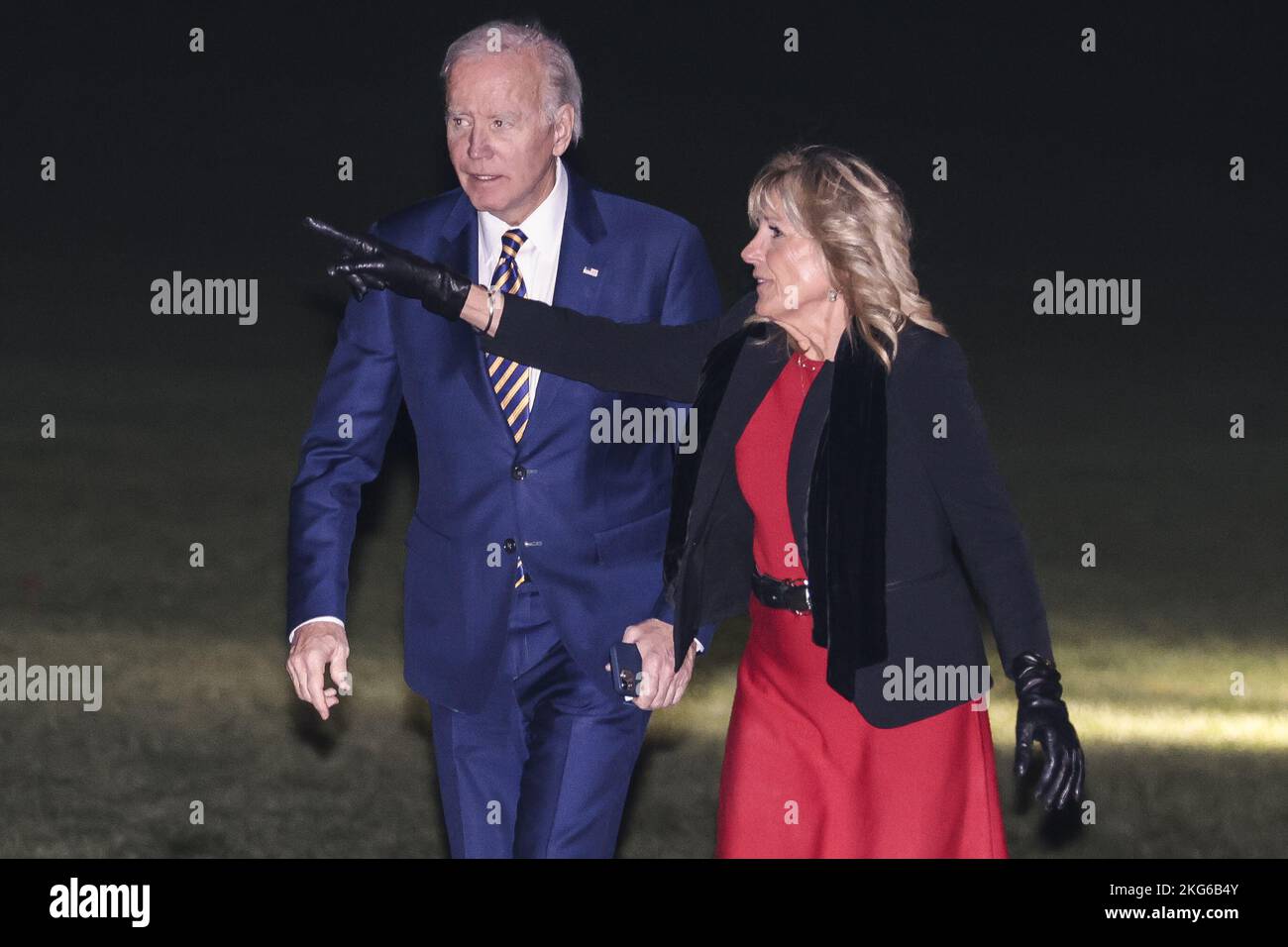 Washington, United States. 21st Nov, 2022. President Joe Biden and first lady Dr.Jill Biden walk on the South Lawn of the White House on Monday, November 21, 2022 in Washington, DC after returning from a trip to Cherry Point, North Carolina, where they participated in a Friendsgiving dinner with service members and military families. Photo by Oliver Contreras/UPI Credit: UPI/Alamy Live News Stock Photo