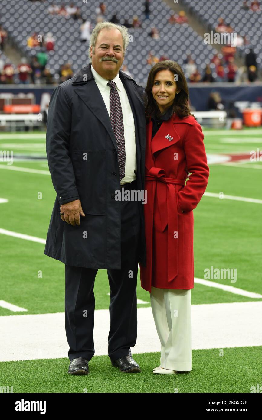 Houston Texans Chairman And CEO Cal McNair And Wife Hannah McNair ...