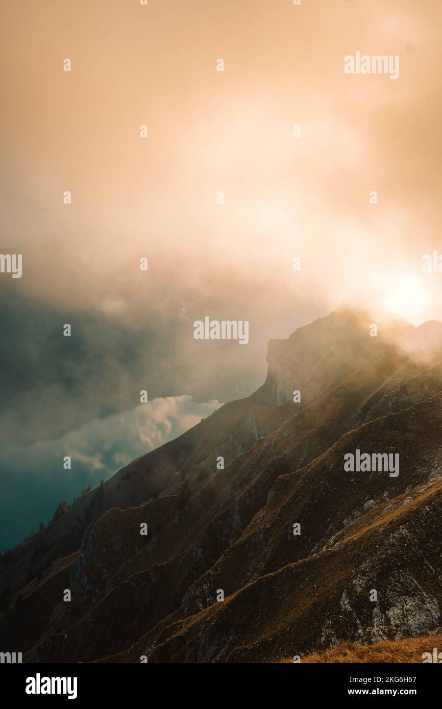 Golden light over mountain hi-res stock photography and images - Alamy