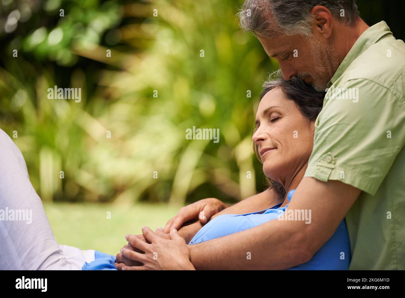 Mid adult couple hi-res stock photography and images - Alamy