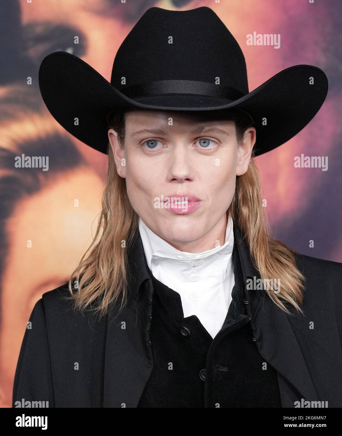 Kelly McCormack arrives at the Showtime&rsquo;s GEORGE & TAMMY Premiere held