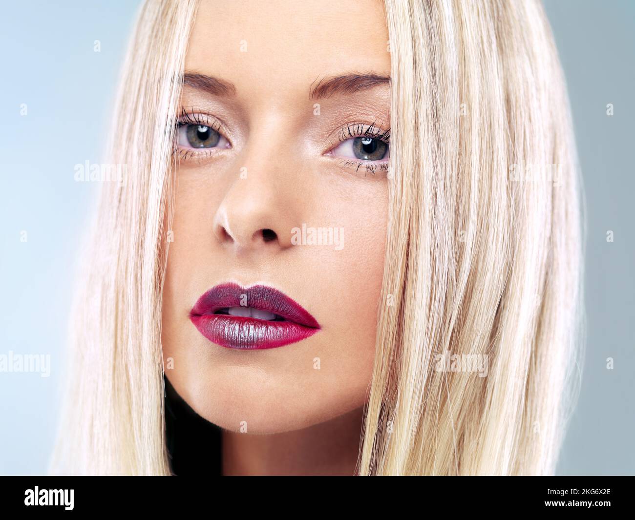 makeup blonde lipstick hi-res and images - Alamy