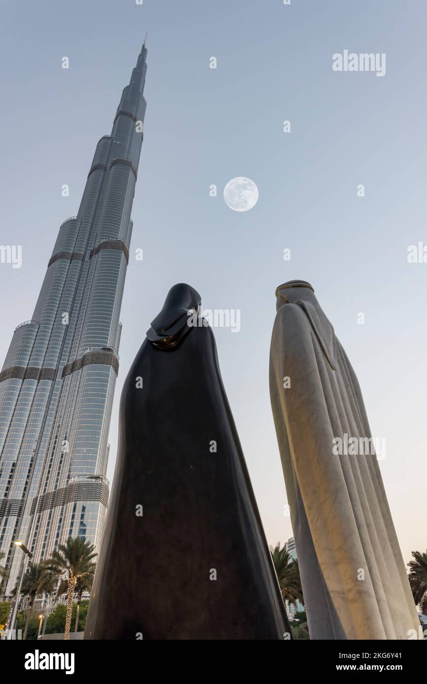 "Together" statues designed by the Syrian artist Lutfi Romhein with the