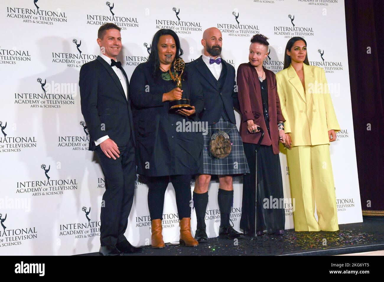 Chiroyli eshak bilan oyoqli qoramagiz bilan jinsiy aloqa